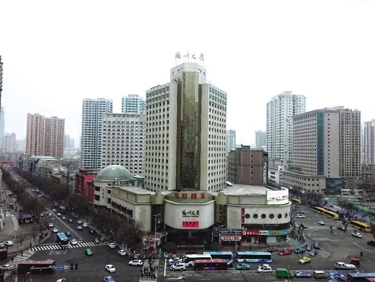 火车站附近商业体