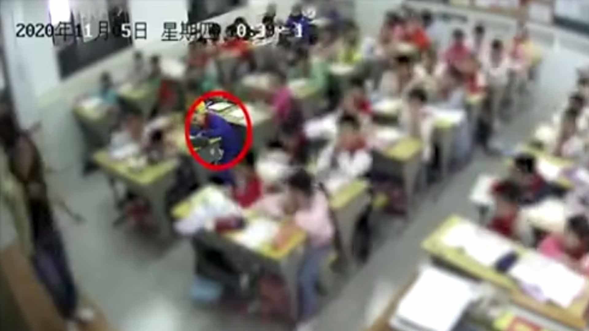 福州一男孩身体不适后身亡：曾7次举手示意，教育局称二审已开庭