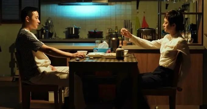 房子是家,也是一个投资理财产品。/《安家》剧照