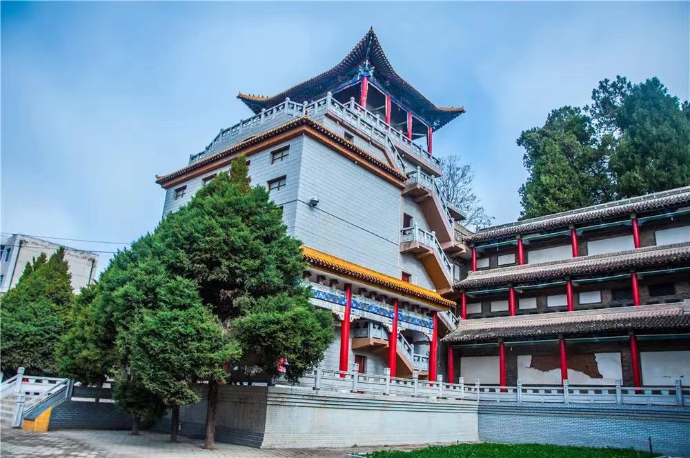 全国舞台秀"诗"力 小山村走出来的农民工大哥底气何在