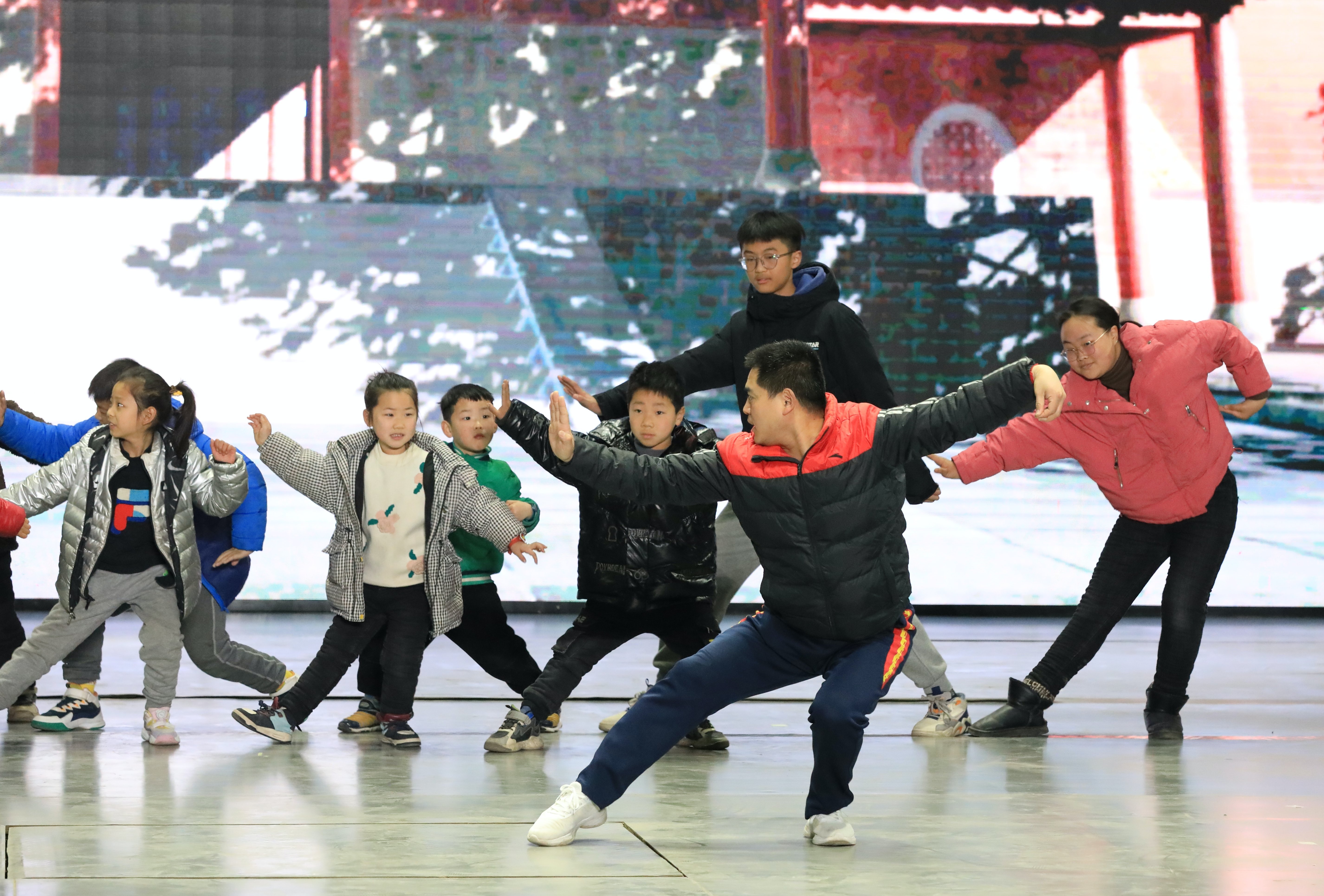 行走河南•读懂中国|“我们的中国梦-文化进万家”武术馆在垌头村举办中国功夫进乡村惠民展演活动