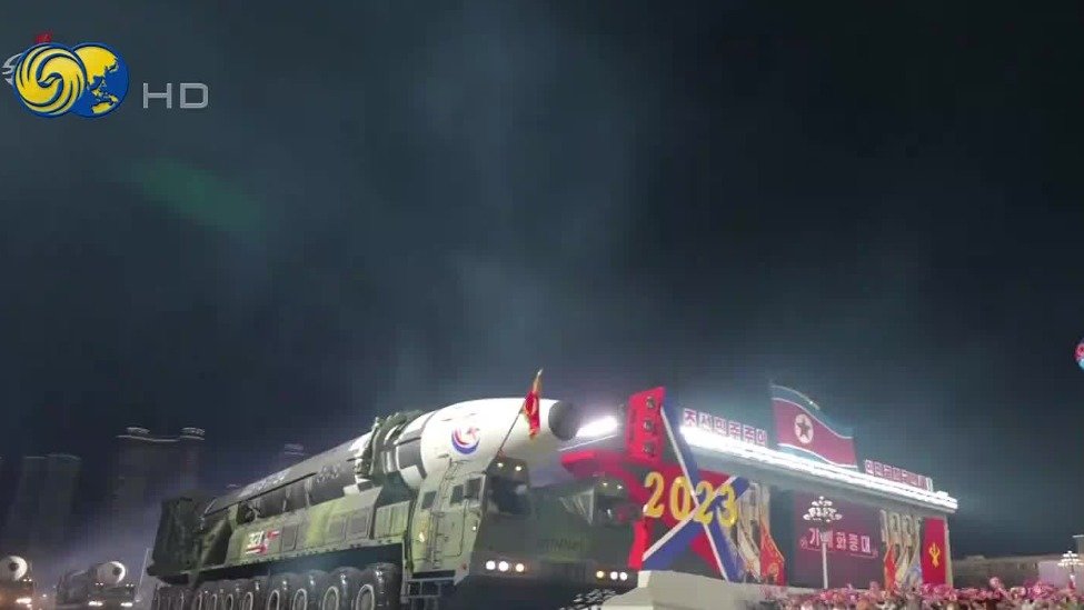 韩媒：朝军拥41辆“火星-17”导弹发射车