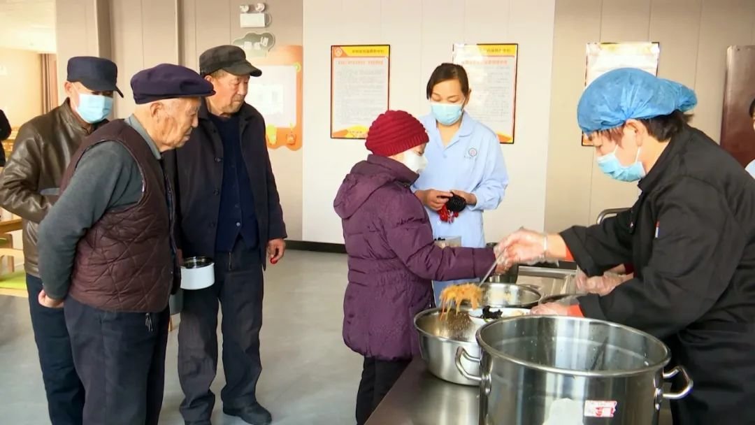 暖胃又暖心 瓜州助餐服务让银发族家门口吃出幸福味