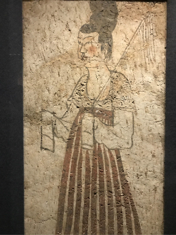 唐代壁画侍女图