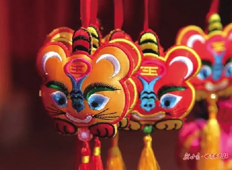 庆阳香包:针尖舞动的灿烂民俗 原始鲜活的艺术瑰宝