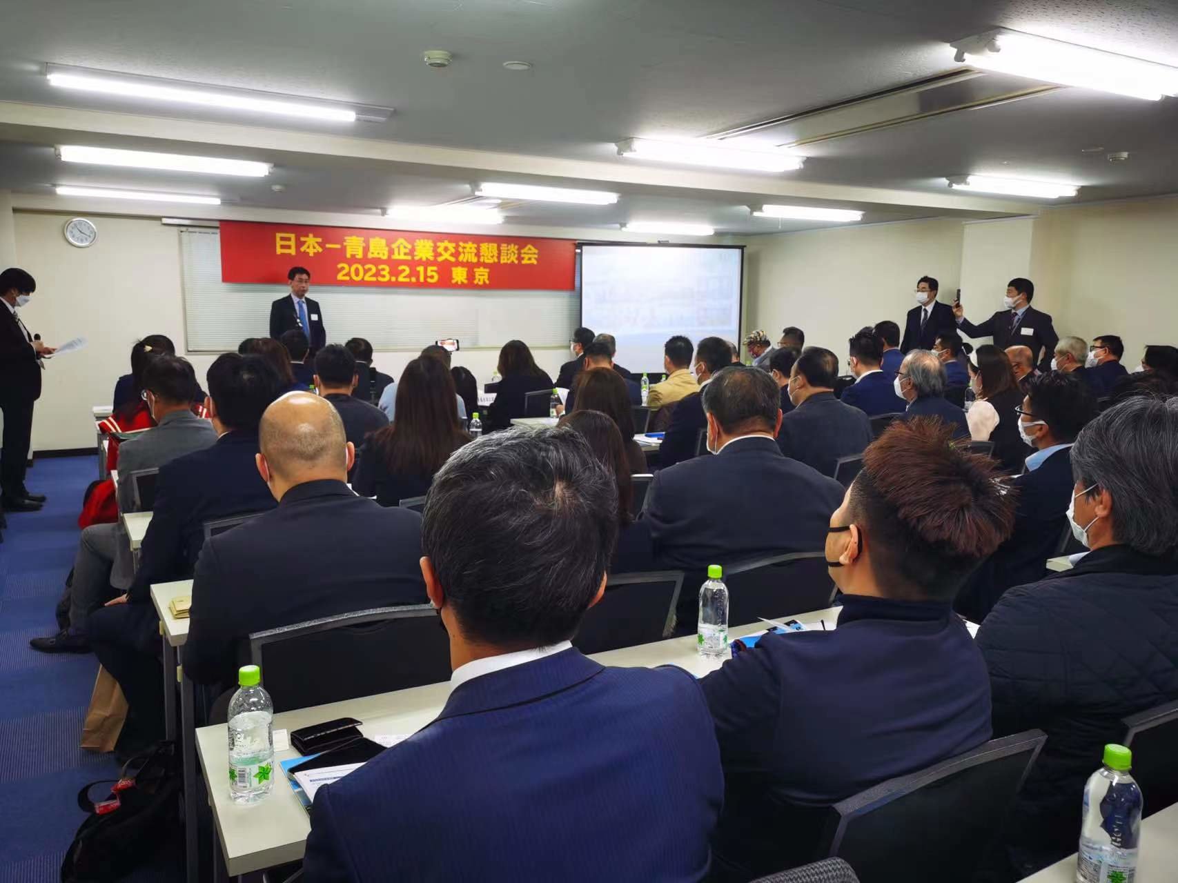青赴全球 出海招商 ——市商务局组织中日企业交流洽谈会在日本东京举行