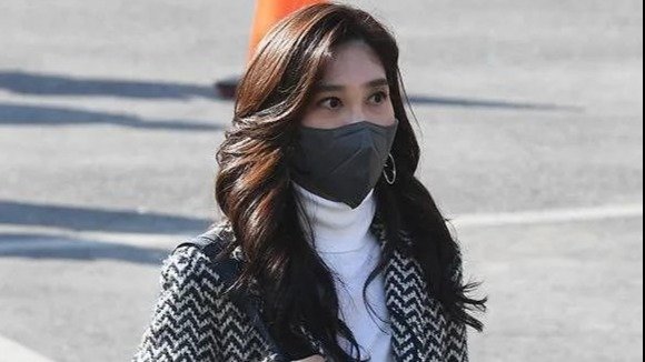 三星长公主离婚后颜值回春!参加儿子毕业典礼美翻全场_凤凰网
