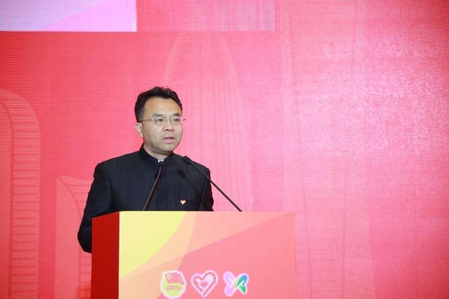 团中央青年志愿者行动指导中心党委书记、中国青年志愿者协会副会长兼秘书长张朝晖