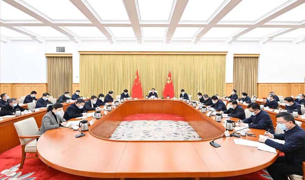 2月13日上午，重庆市委常委会举行扩大会议，重庆市委书记袁家军主持会议并讲话。苏思 摄