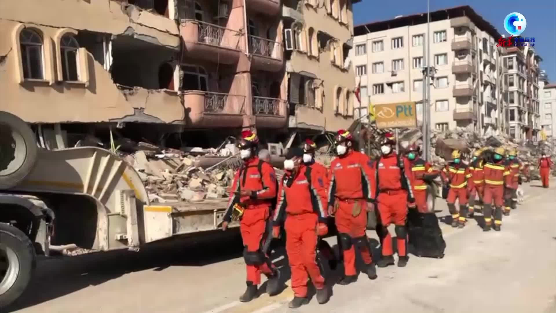 土叙地震直击｜中国救援队继续在土耳其地震灾区24小时不间断搜救