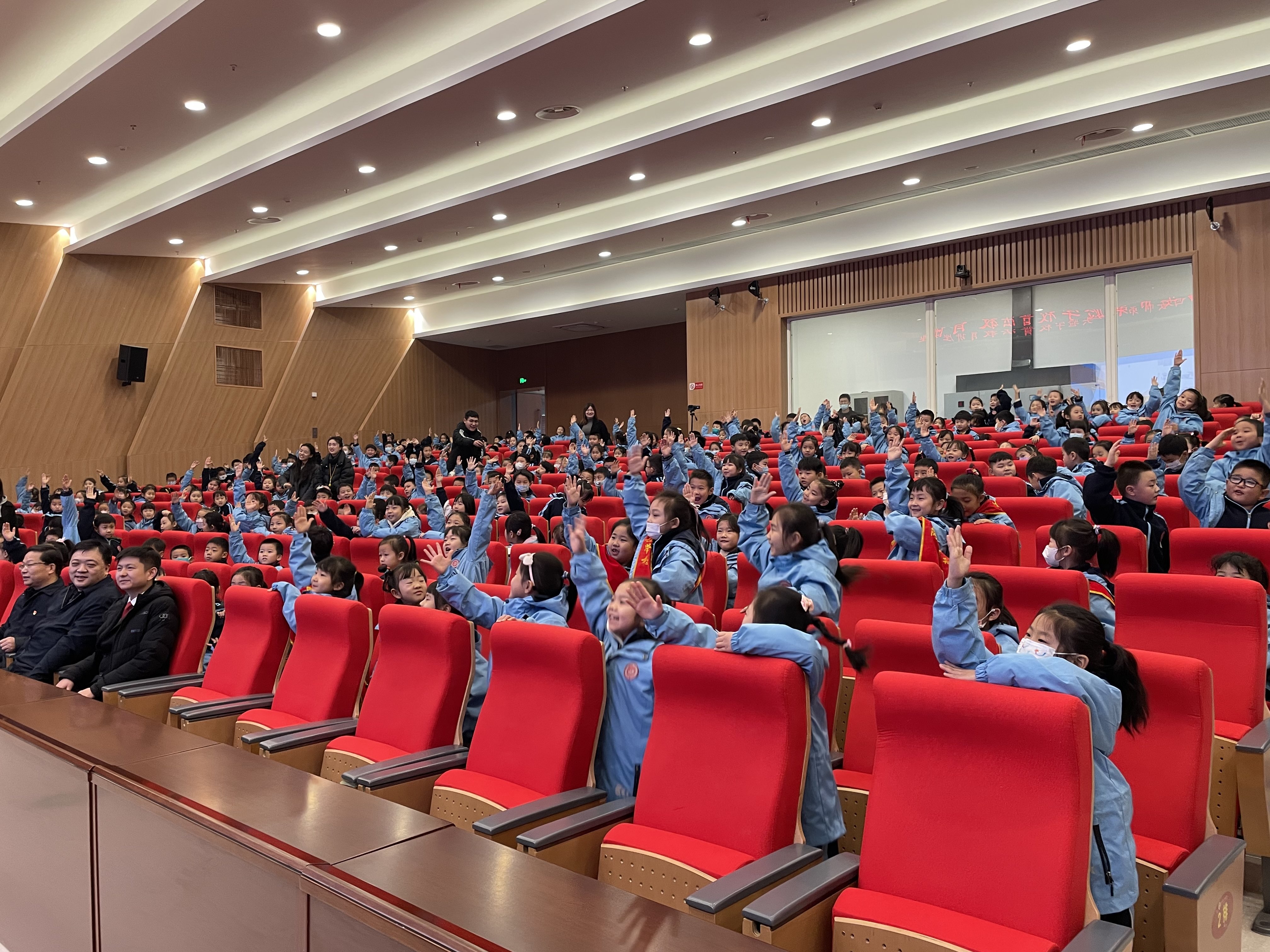 西安市未央区法院：与法“童”行 护梦未来