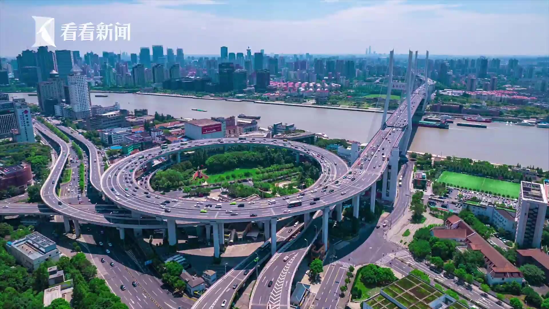 让上海精彩演绎中国传奇 让开放的春风温暖世界