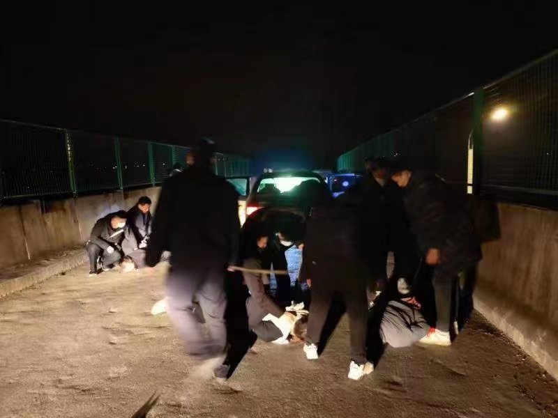 汤阴警方打掉一贩毒团伙,缴获毒品703克!