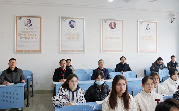 开启精彩新学期 淮南师范学院多措并举上好“开学第一课”凤凰网安徽_凤凰网