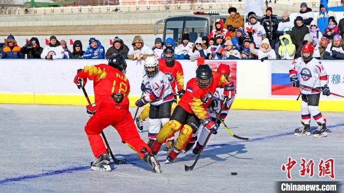 600多名中俄观众现场观赛。 黑龙江省体育局供图