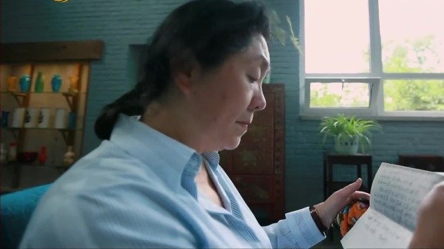 五十大寿时的一封情书，北京女子唐亮对洋老公深情告白几度落泪