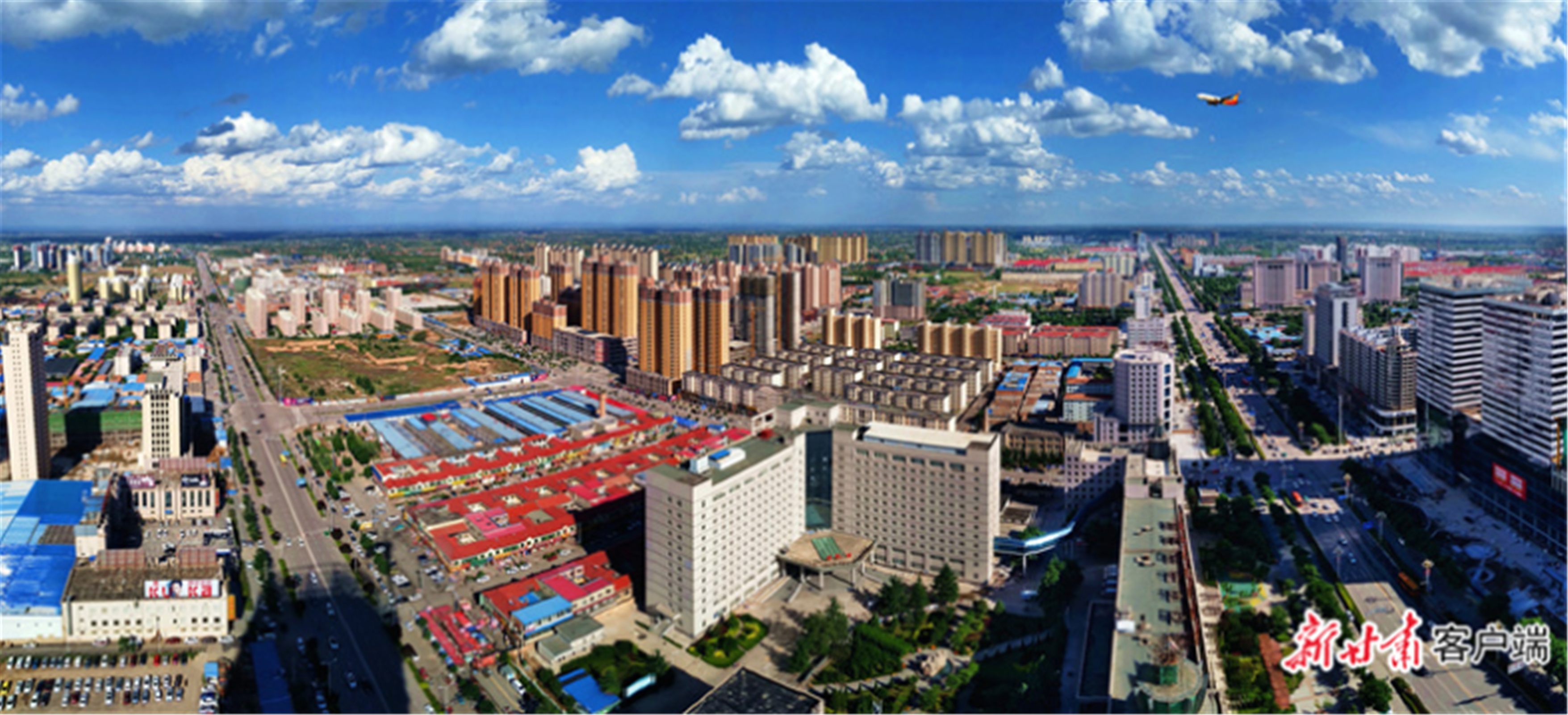 庆阳市区。新甘肃&middot;甘肃日报通讯员  张步农.jpg