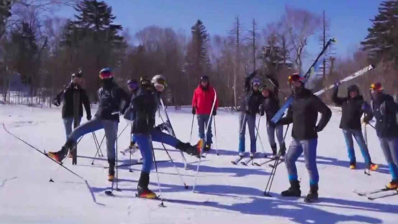 追逐奥运梦的西藏登山滑雪队，雪似乎成了他们人生中的唯一叙事