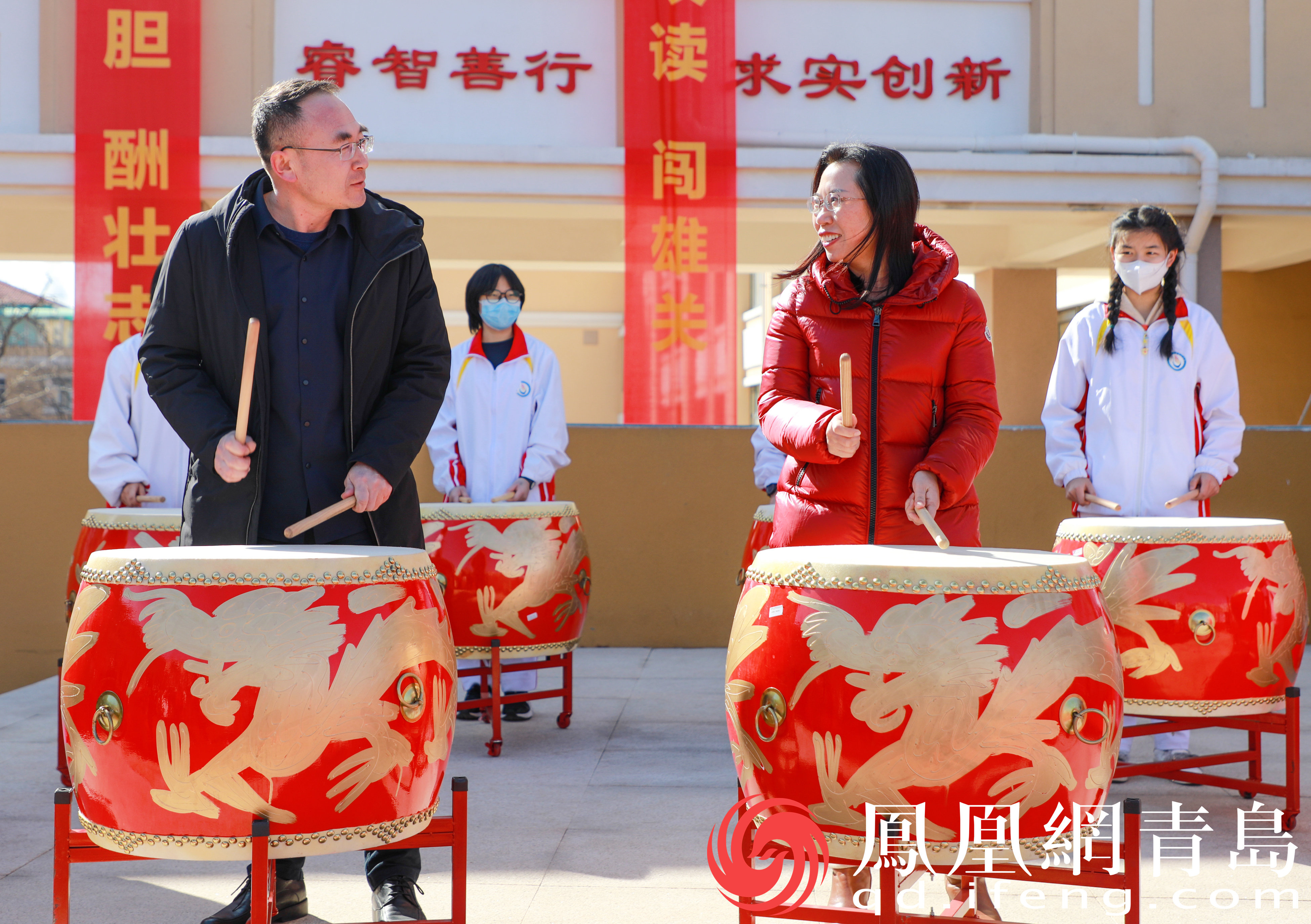 以传统浪漫祈福百日辉煌！青岛三中举行高三百日誓师活动