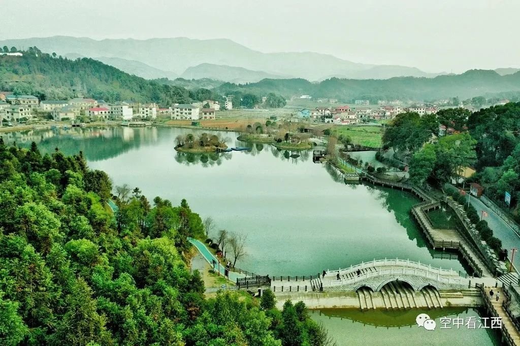 上栗山村“小西湖” 依山傍水生态美（图）