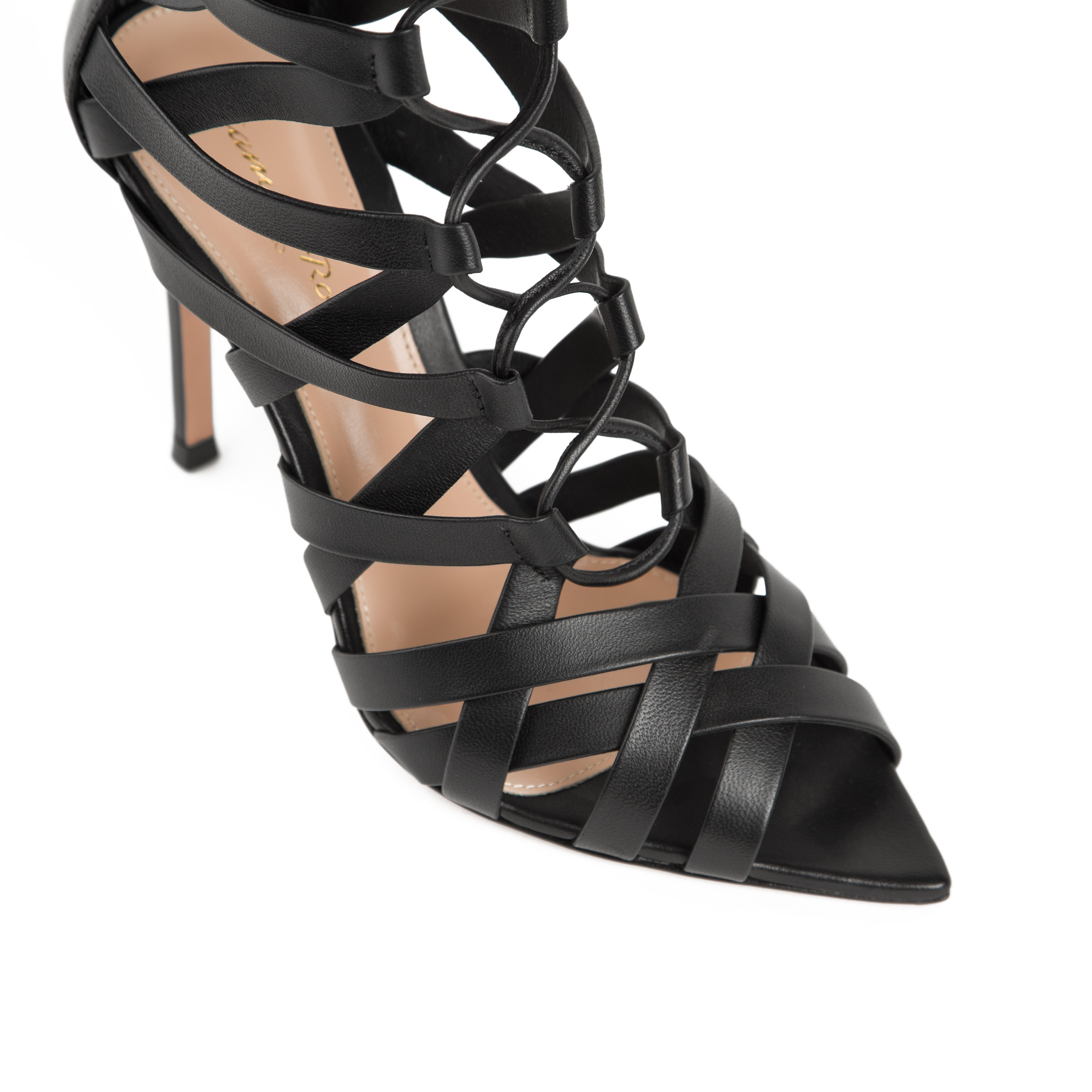 Gianvito Rossi倾情呈现2023秋冬系列