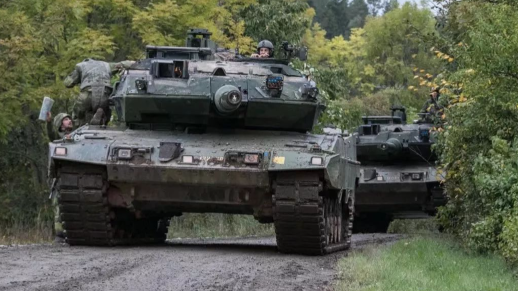 图为瑞典陆军装备的“豹2”主战坦克