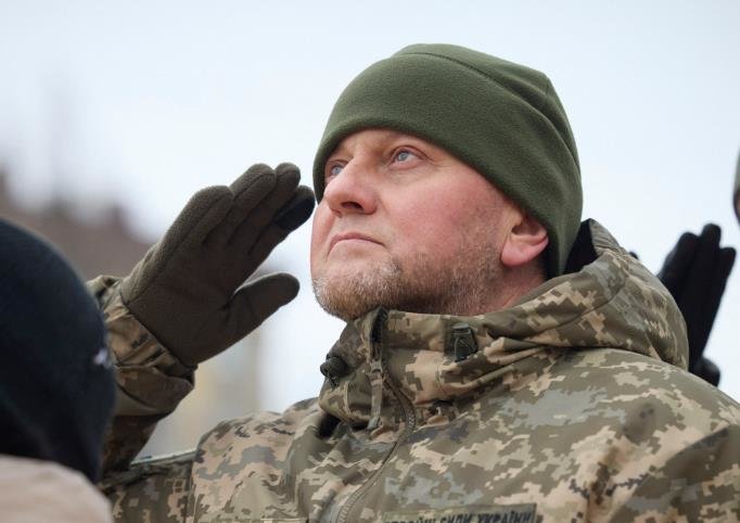 拜登称乌军不需要F-16 乌武装部队总司令：需要