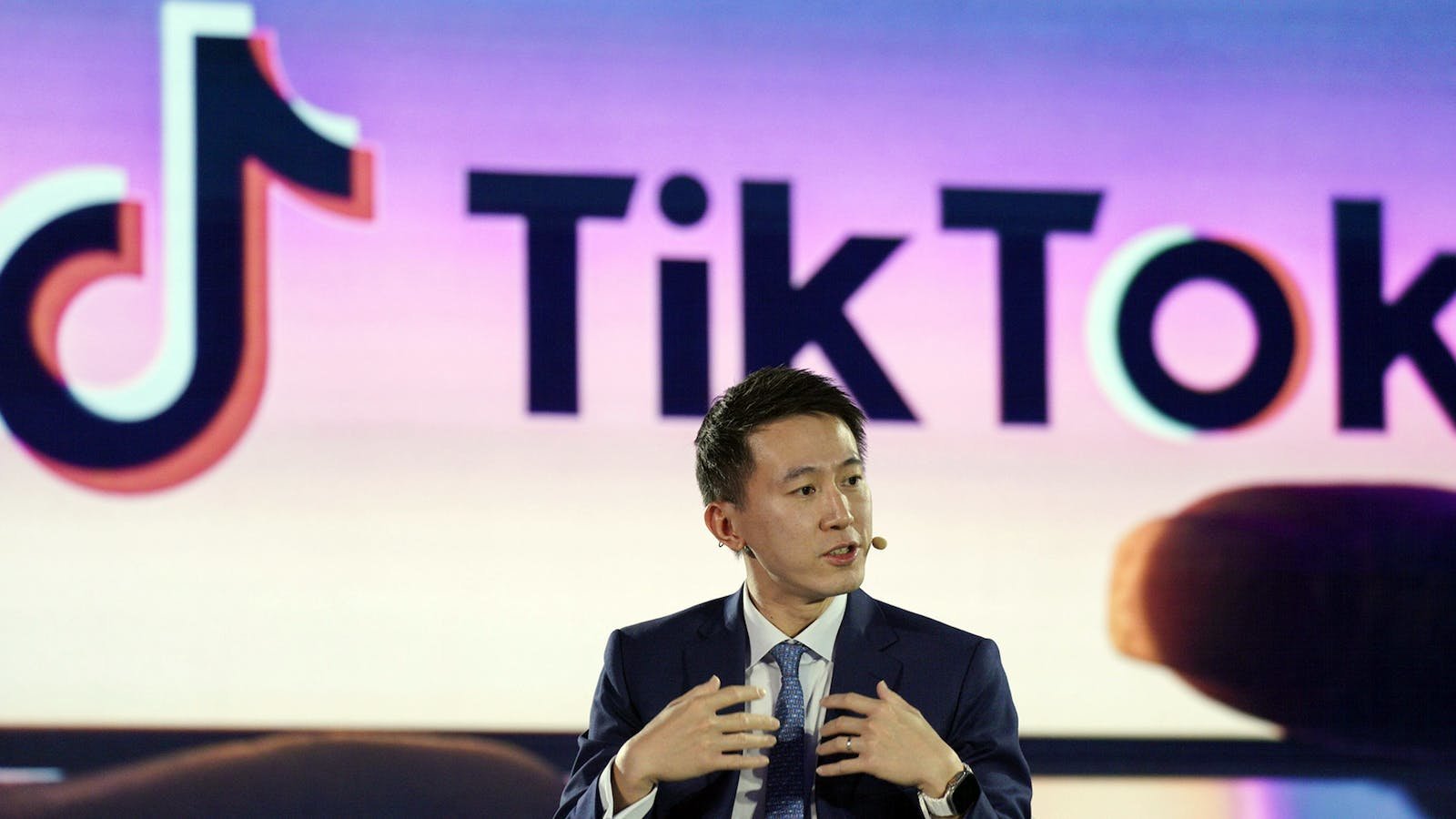 TikTok CEO周受资