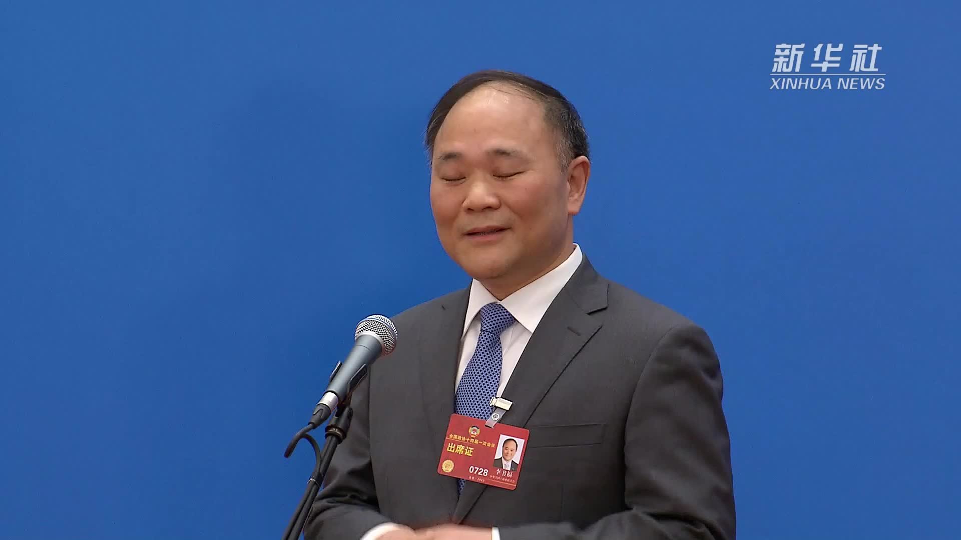 两会速递｜李书福委员：中国新能源汽车围绕绿色、环保、节能、可持续生态链体系建设