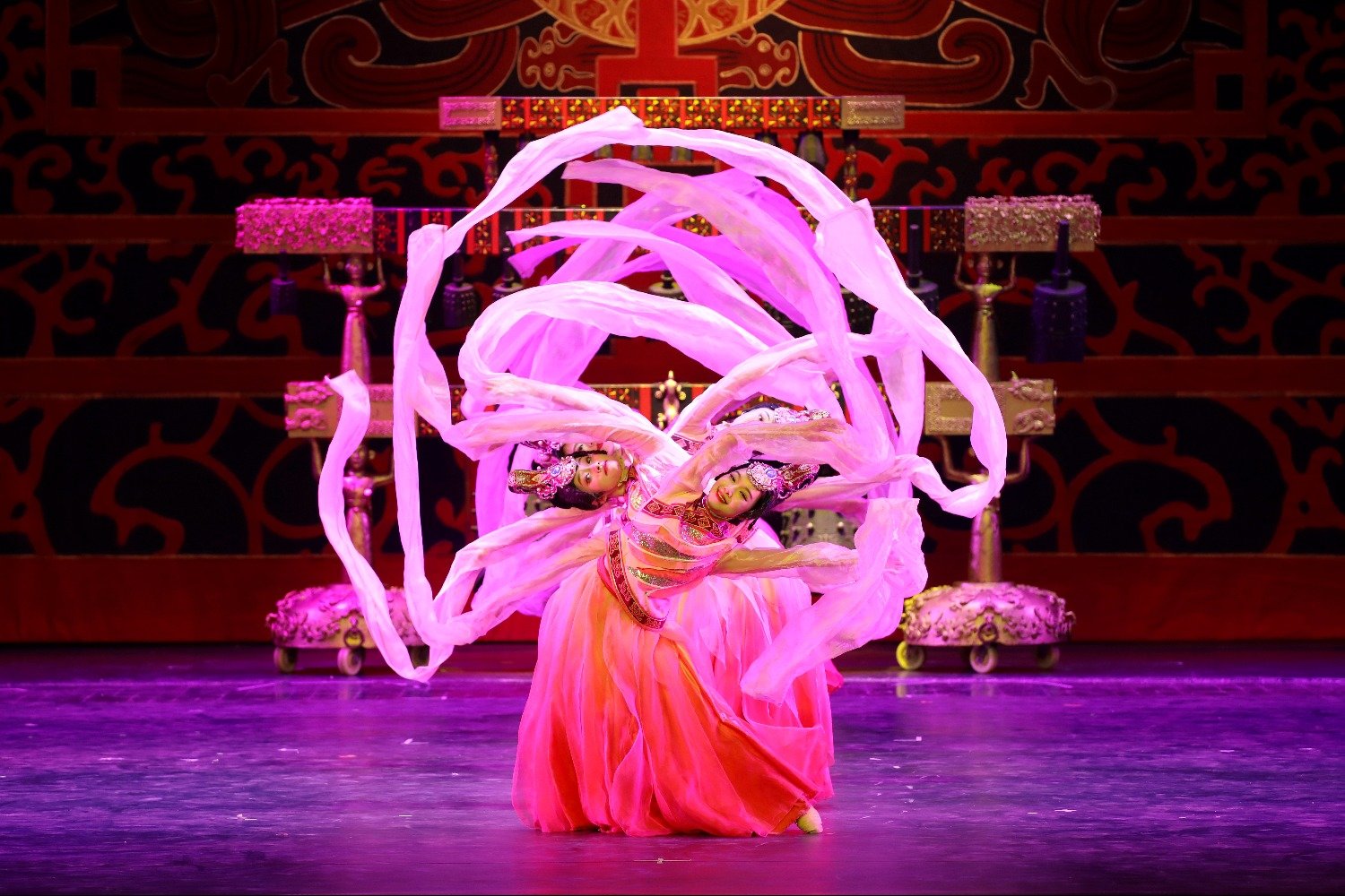 赏浪漫樱花 观编钟古乐 “首届湖北编钟音乐节”在汉启幕