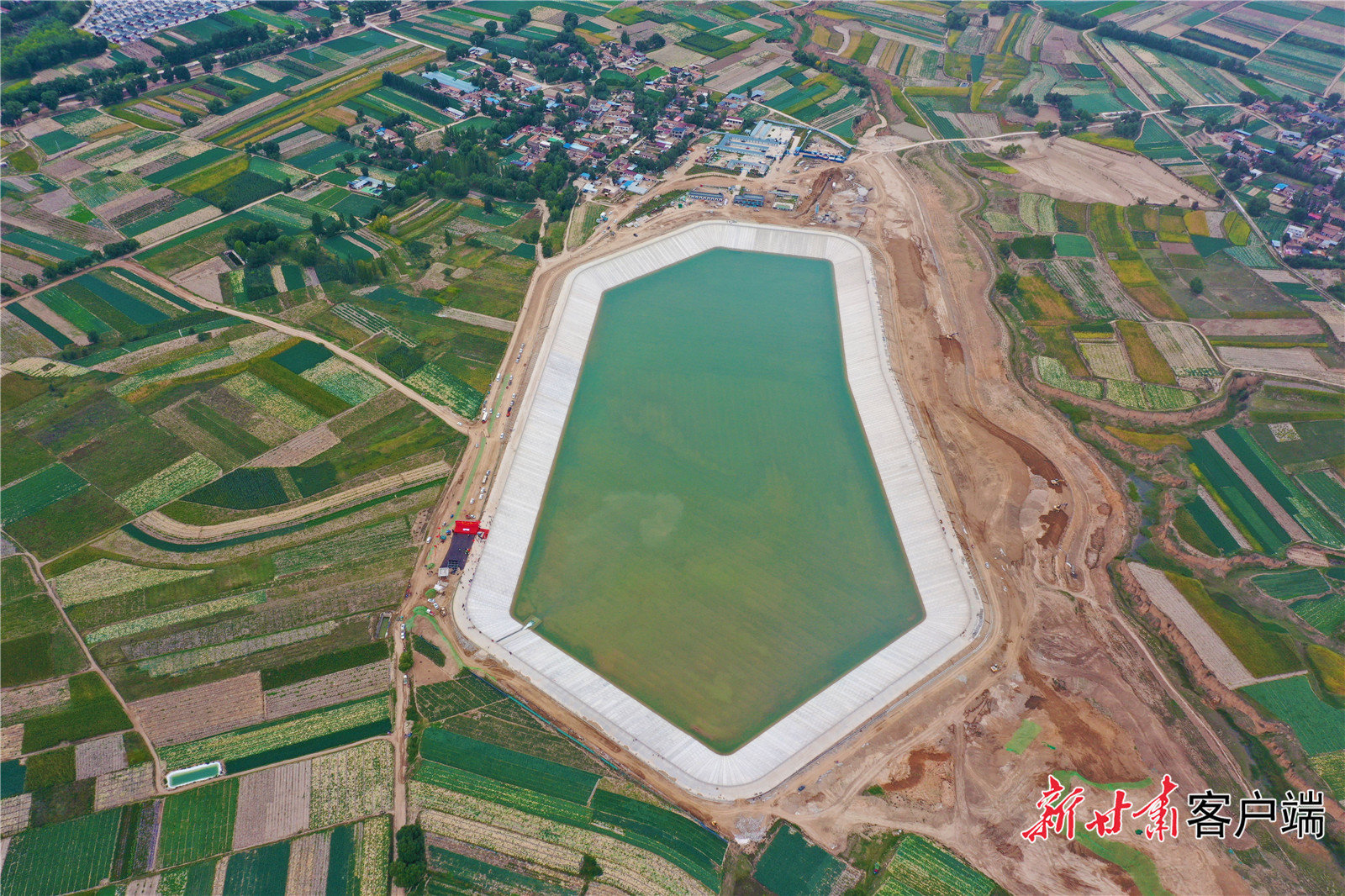 定西市安定区内官调蓄水池建成蓄水