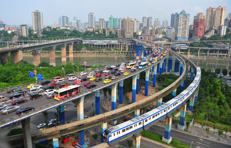 重庆已基本形成以轨道交通为主体的现代化公共交通体系。重庆轨道集团供图