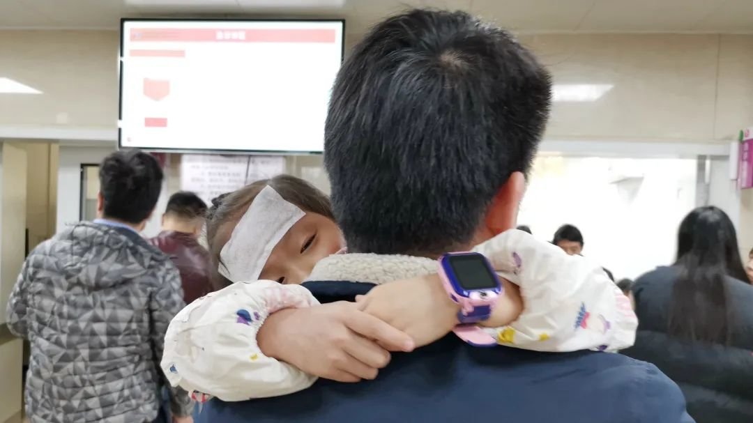 高烧不退、发病人数翻倍、奥司他韦抢光,甲流比新冠更可怕?