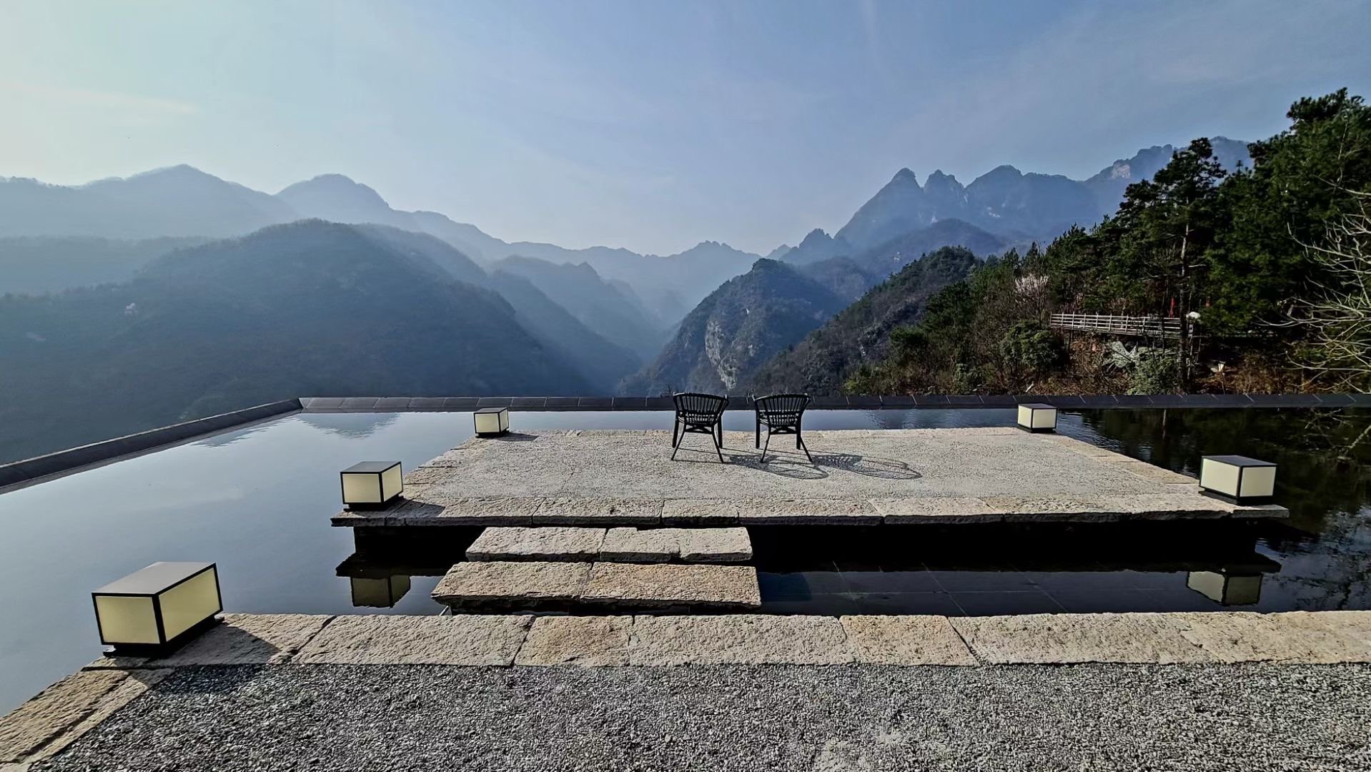 到武当山过几天仙暇日子 赴一场春天的约会！