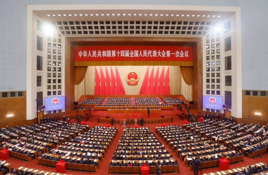 现场图集:十四届全国人大一次会议举行第三次全体会议