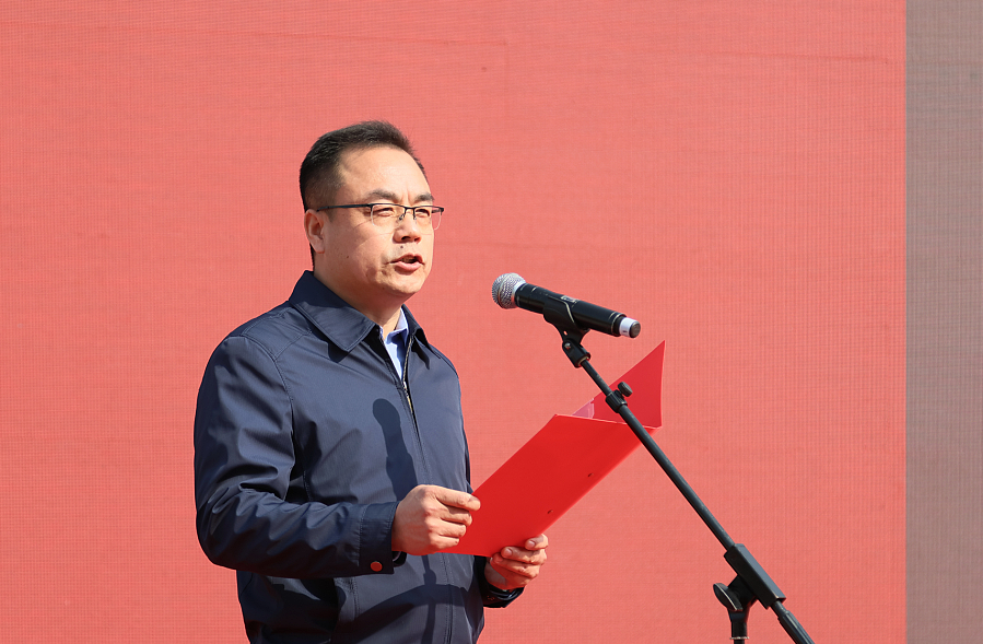 挺膺担当向未来——西安市曲江第一中学举办2023届学生主题教育活动