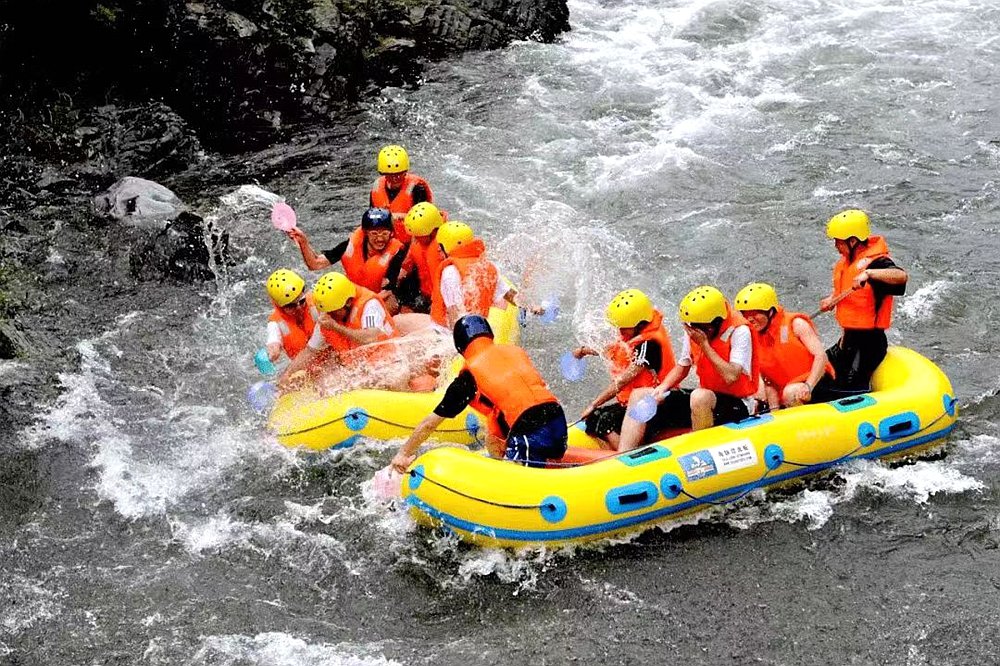 牛背梁国家级旅游度假区暨“花开 商洛&middot;康养柞水”宣传推介会在西安举行