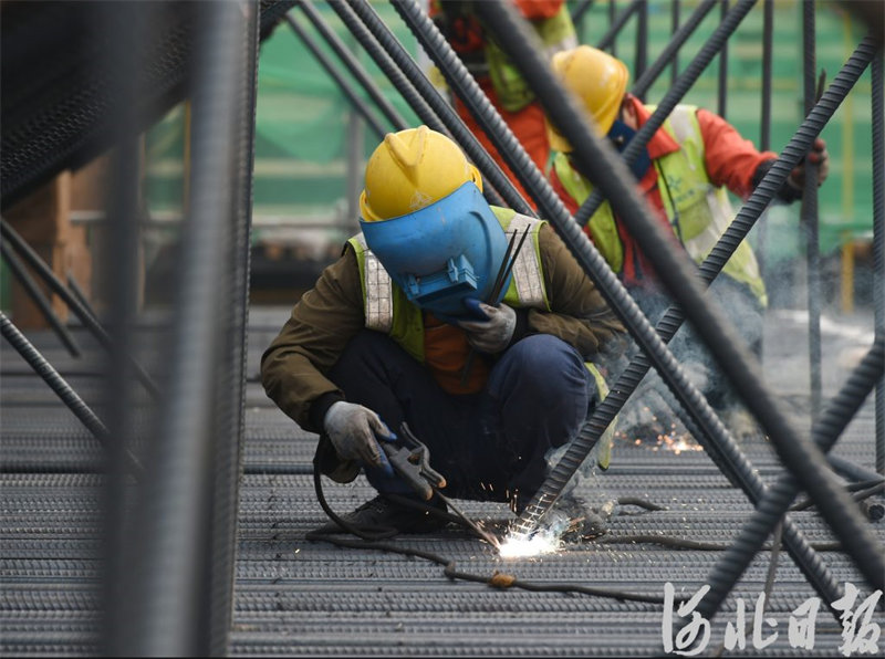 河北石家庄：复兴大街隧道工程施工正酣5.jpg