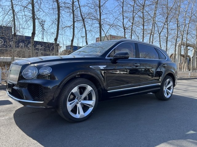 选大g还是选这台超豪华品牌宾利添越40