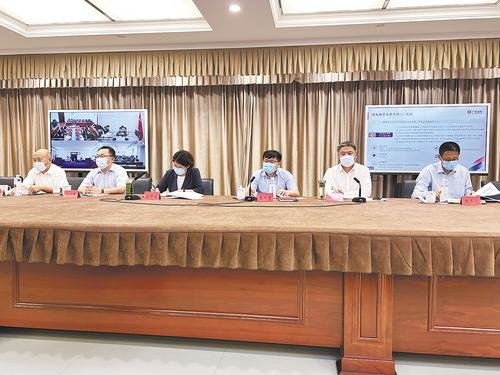 邢台市政府与河北证监局签署《发挥资本市场功能助力邢台经济高质量发展合作备忘录》。