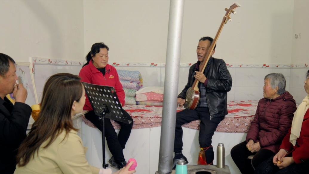 全国人大代表樊九平：从说书艺人到人民调解员