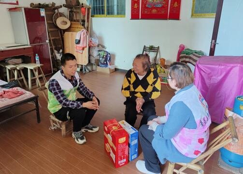 南昌县黄马乡开展关爱特殊困难妇女大走访活动