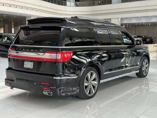 22款林肯领袖一号加长598米报价228万