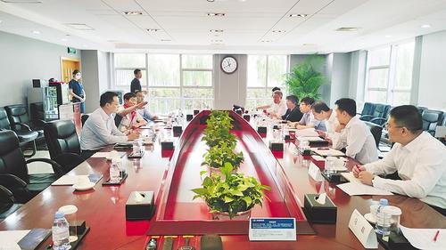 2022年7月,河北证监局局长童卫华一行,与保定长城汽车相关人员调研座谈。