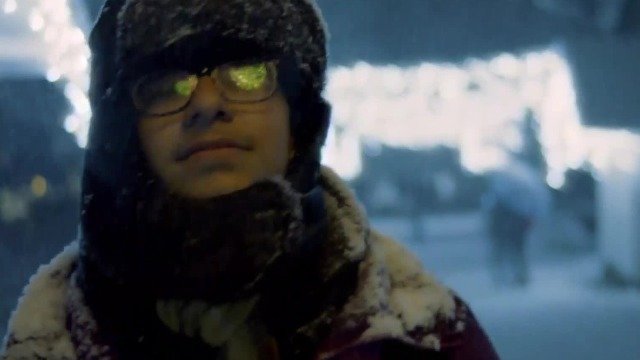 为拯救战火中的家人，叙利亚男孩想要偷渡到欧洲：路上渴到喝车辙里的脏水