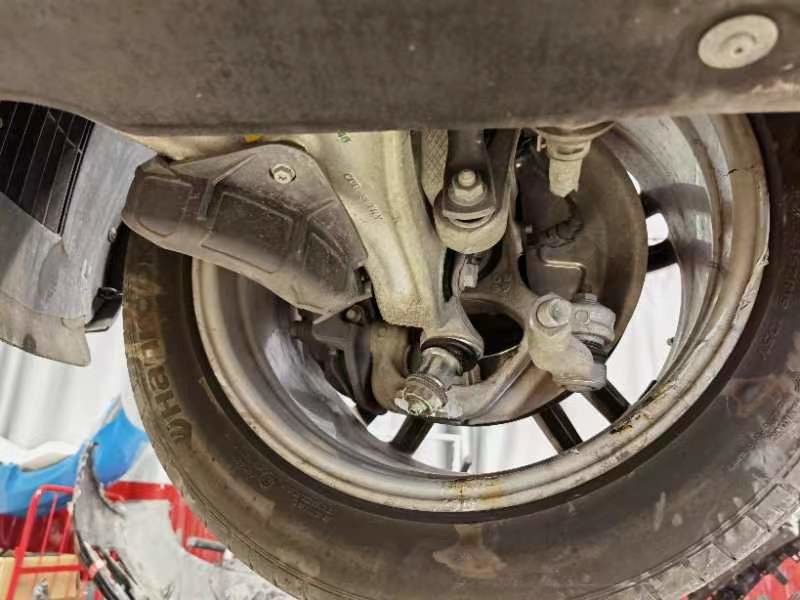 盐城保时捷卖的帕拉梅拉竟断轴,消费者该如何维权?
