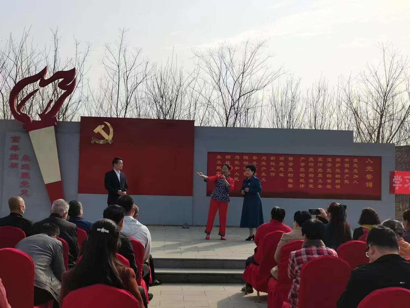 朗诵表演《乳娘》