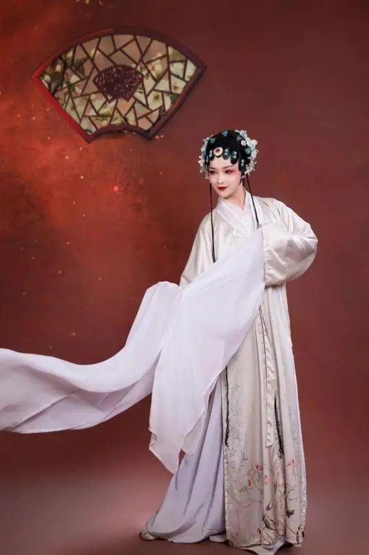 知音不难觅 "老民艺"在抖音直播间玩出新花样 粉丝求学艺追了3年