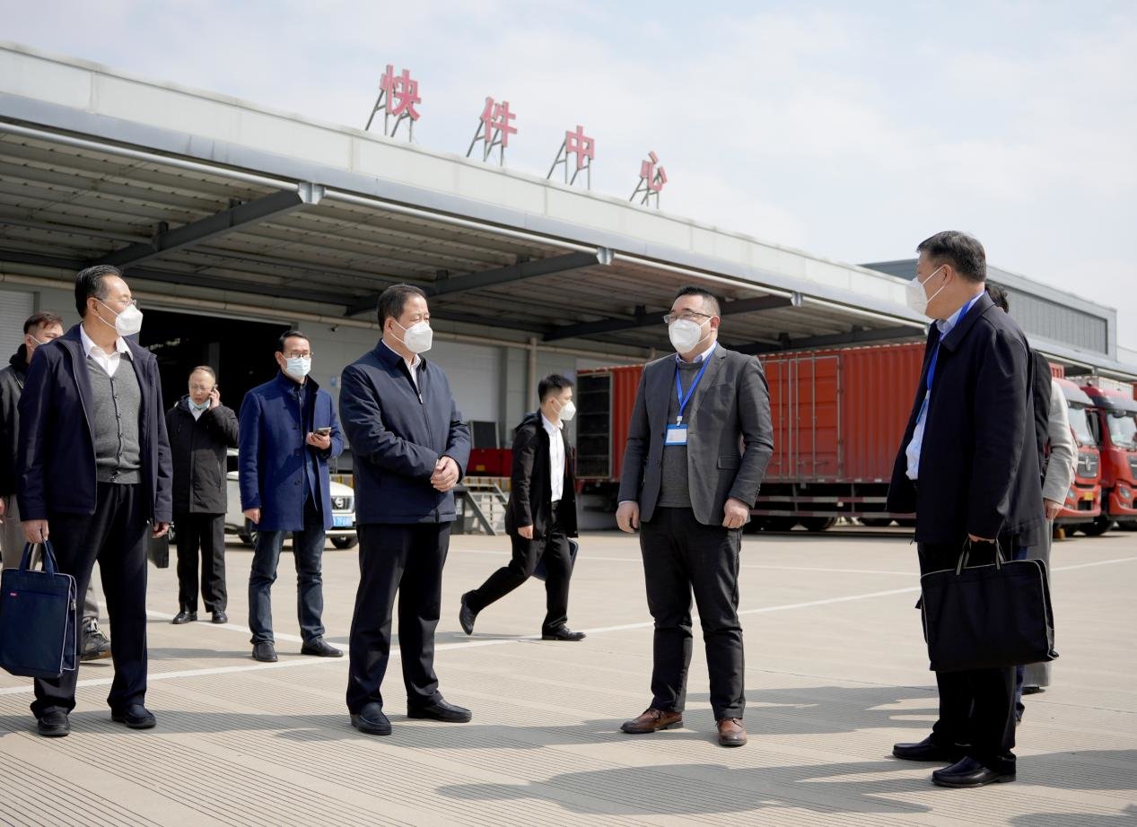 如今的潍坊保税区,投资30亿元的歌尔虚拟现实智能制造产业园项目全面