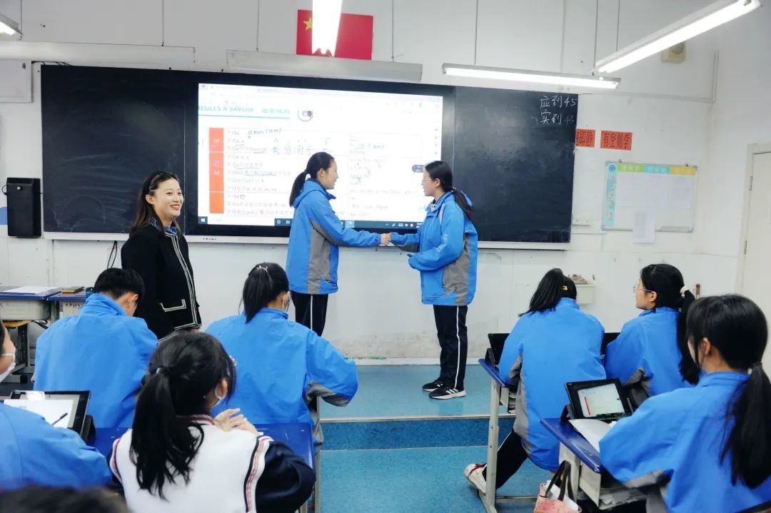 日语（指导教师：李春梅）